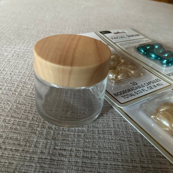 B Pure Concentrated Serum: 2 Hyaluronic Acid, 2 Niacinamide - 40 Total Plus Jar - Picture 5 of 9